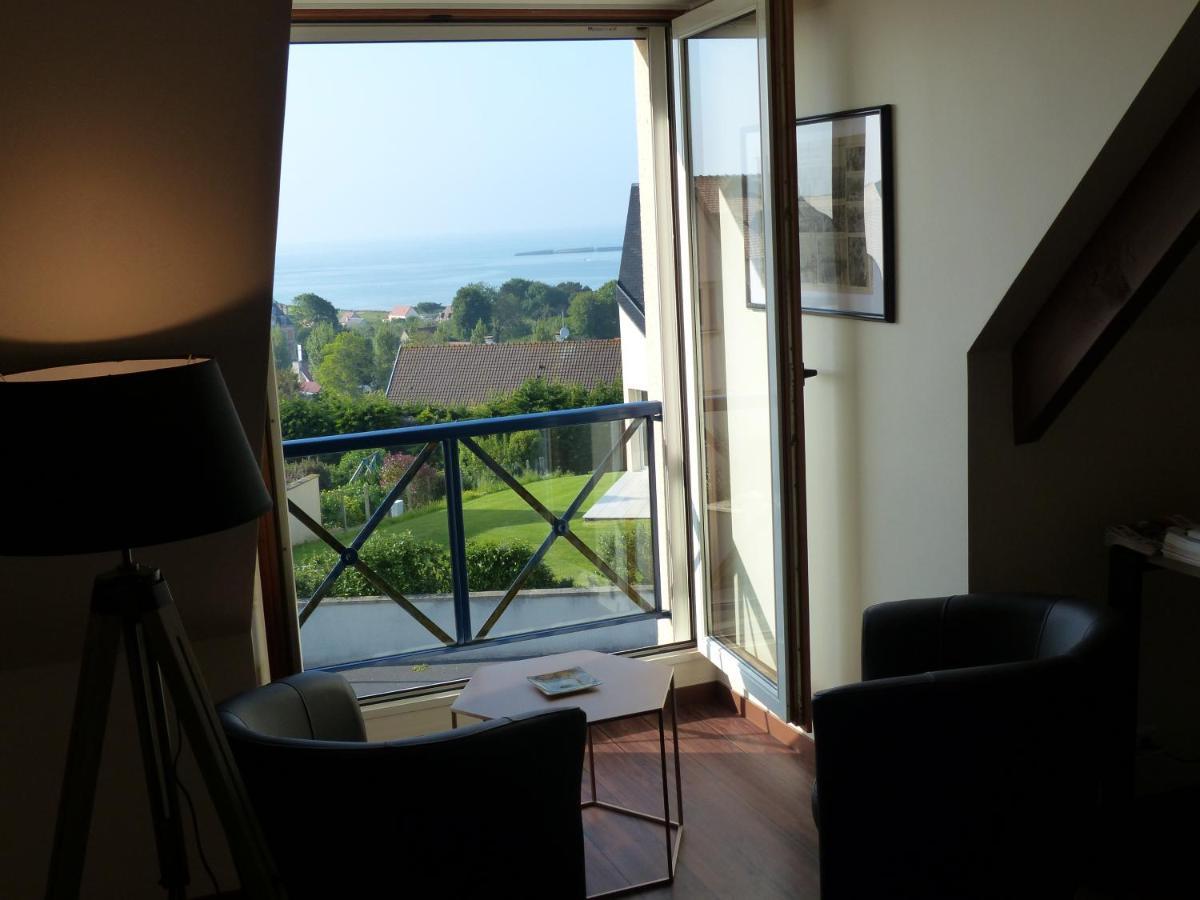 Le Ruban Bleu Face A La Mer Arromanches-les-Bains Zewnętrze zdjęcie